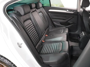 Седан Volkswagen Passat 2018 года, 2300000 рублей, Воронеж