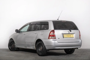 Универсал Toyota Corolla Fielder 2002 года, 529000 рублей, Томск