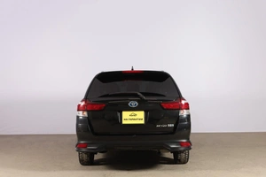 Универсал Toyota Corolla Fielder 2018 года, 1749000 рублей, Новосибирск