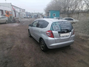 Хетчбэк Honda Fit 2009 года, 670000 рублей, Красноярск