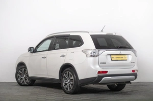 Внедорожник Mitsubishi Outlander 2014 года, 1599000 рублей, Томск