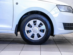 Лифтбек Skoda Rapid 2015 года, 730000 рублей, Красноярск