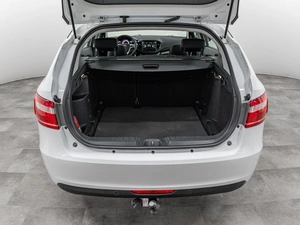 Универсал ВАЗ (LADA) Vesta 2019 года, 900000 рублей, Красноярск