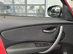 Хетчбэк BMW 1 серия 2010 года, 730000 рублей, Уфа