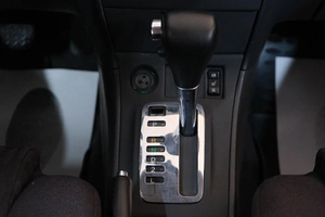 Хетчбэк Toyota Corolla 2002 года, 569000 рублей, Омск