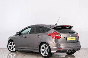 Хетчбэк Ford Focus 2011 года, 749000 рублей, Красноярск