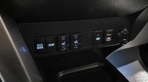 Внедорожник Toyota RAV4 2017 года, 2497000 рублей, Красноярск