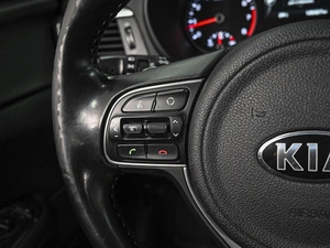Седан Kia Optima 2017 года, 1994000 рублей, Ставрополь