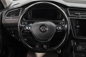 Внедорожник Volkswagen Tiguan 2019 года, 2669000 рублей, Новокузнецк