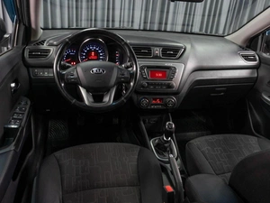 Седан Kia Rio 2013 года, 769000 рублей, Тюмень