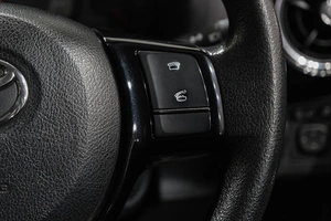 Хетчбэк Toyota Vitz 2018 года, 999000 рублей, Новокузнецк