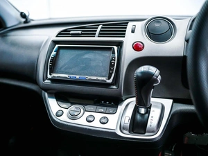 Минивэн Honda Stream 2009 года, 1199000 рублей, Красноярск