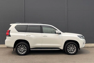 Внедорожник Toyota Land Cruiser Prado 2019 года, 5840000 рублей, Солонцы