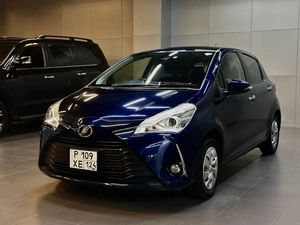Хетчбэк Toyota Vitz 2019 года, 1097000 рублей, Красноярск