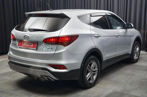 Внедорожник Hyundai Santa Fe 2015 года, 1817000 рублей, Красноярск