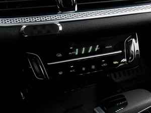 Лифтбек FAW Bestune B70 2023 года, 1569000 рублей, Тюмень