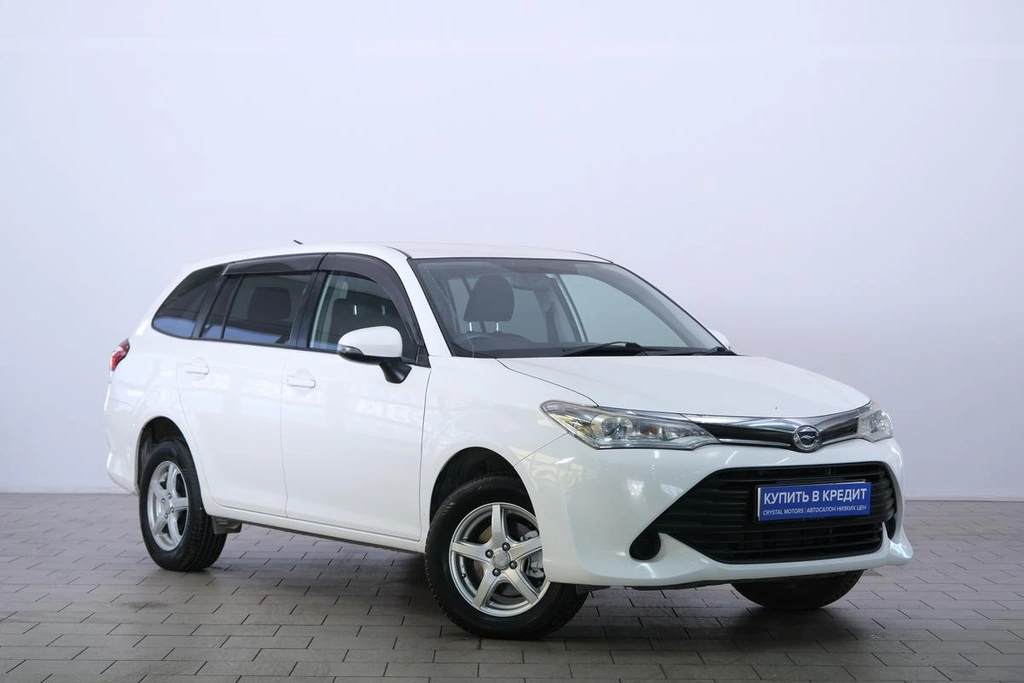 Универсал Toyota Corolla Fielder 2016 года, 1249000 рублей, Омск