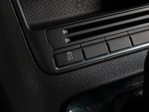 Внедорожник Volkswagen Tiguan 2012 года, 1299000 рублей, Тюмень