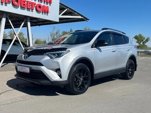 Внедорожник Toyota RAV4 2018 года, 2790000 рублей, Абакан