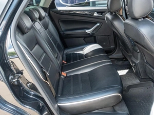 Седан Ford Mondeo 2012 года, 1060000 рублей, Краснодар
