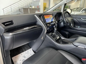Минивэн Toyota Alphard 2019 года, 4097000 рублей, Солонцы