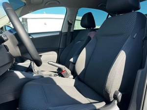 Седан Volkswagen Jetta 2011 года, 962000 рублей, Ижевск