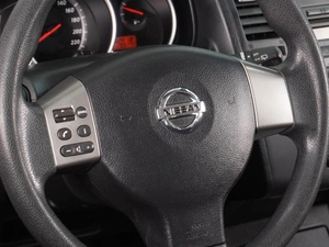 Хетчбэк Nissan Tiida 2011 года, 949000 рублей, Воронеж