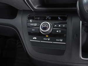 Минивэн Honda Freed+ 2018 года, 1610000 рублей, Ростов-на-Дону