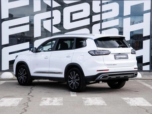 Внедорожник Chery Tiggo 8 Pro e+ 2023 года, 1999000 рублей, Краснодар