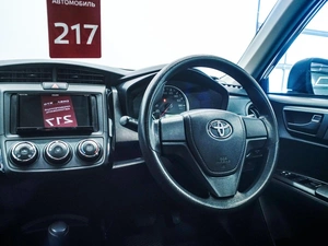 Седан Toyota Corolla Axio 2020 года, 1275000 рублей, Красноярск