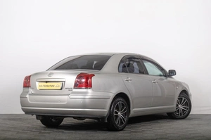 Седан Toyota Avensis 2004 года, 839000 рублей, Томск