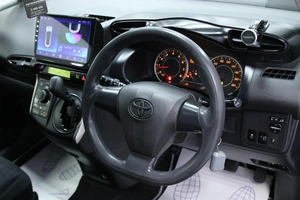 Минивэн Toyota Wish 2011 года, 1048000 рублей, Солонцы