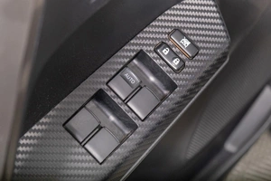 Внедорожник Toyota RAV4 2015 года, 2289000 рублей, Томск