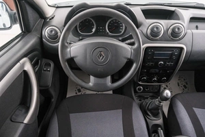 Внедорожник Renault Duster 2014 года, 909000 рублей, Красноярск