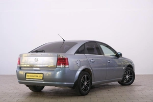 Лифтбек Opel Vectra 2006 года, 609000 рублей, Омск