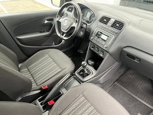 Седан Volkswagen Polo 2016 года, 1089000 рублей, Абакан