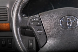 Седан Toyota Avensis 2007 года, 839000 рублей, Томск