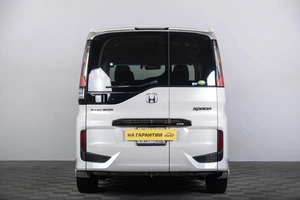 Минивэн Honda Stepwgn Spada 2021 года, 2879000 рублей, Томск