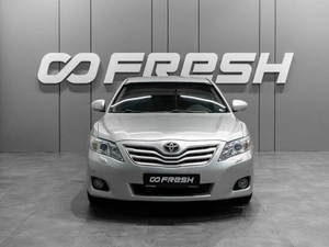 Седан Toyota Camry 2010 года, 1390000 рублей, Тюмень