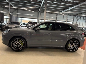 Внедорожник Porsche Cayenne Turbo 2024 года, 24500000 рублей, Павловская Слобода