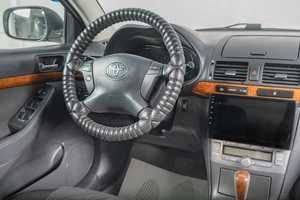 Седан Toyota Avensis 2007 года, 859000 рублей, Томск