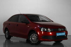 Седан Volkswagen Polo 2011 года, 899000 рублей, Челябинск