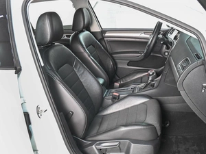 Хетчбэк Volkswagen Golf 2015 года, 1409000 рублей, Аксай