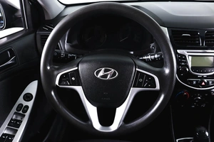 Седан Hyundai Solaris 2013 года, 659000 рублей, Пермь