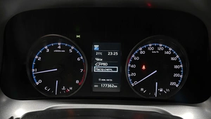 Внедорожник Toyota RAV4 2016 года, 2457000 рублей, Красноярск