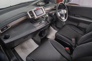 Минивэн Honda Freed 2012 года, 999000 рублей, Томск