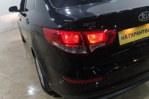 Седан Kia Rio 2016 года, 1059000 рублей, Новокузнецк