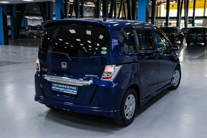 Минивэн Honda Freed 2011 года, 998000 рублей, Солонцы