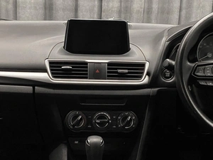 Хетчбэк Mazda Axela 2017 года, 1350000 рублей, Красноярск