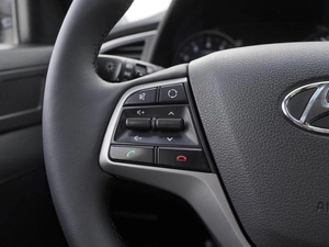 Седан Hyundai Elantra 2016 года, 1069000 рублей, Волгоград